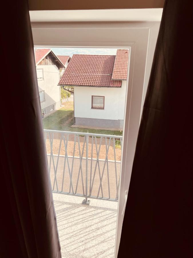 Pjagodic Hotel Cerklje - 5Min To Airport Церклье-на-Гореньскем Экстерьер фото