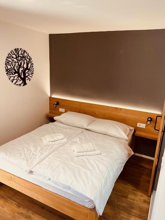 Pjagodic Hotel Cerklje - 5Min To Airport Церклье-на-Гореньскем Экстерьер фото