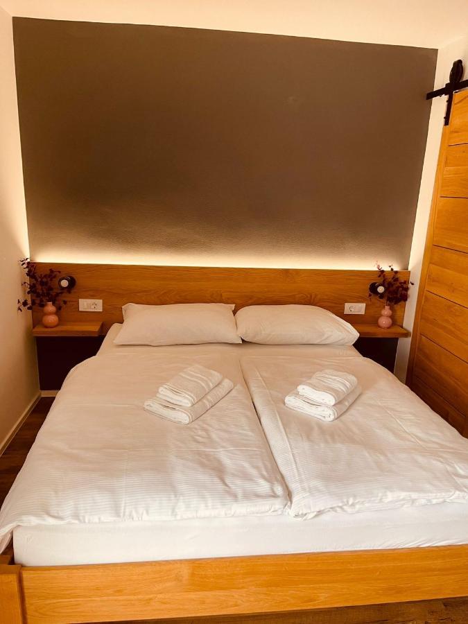 Pjagodic Hotel Cerklje - 5Min To Airport Церклье-на-Гореньскем Экстерьер фото