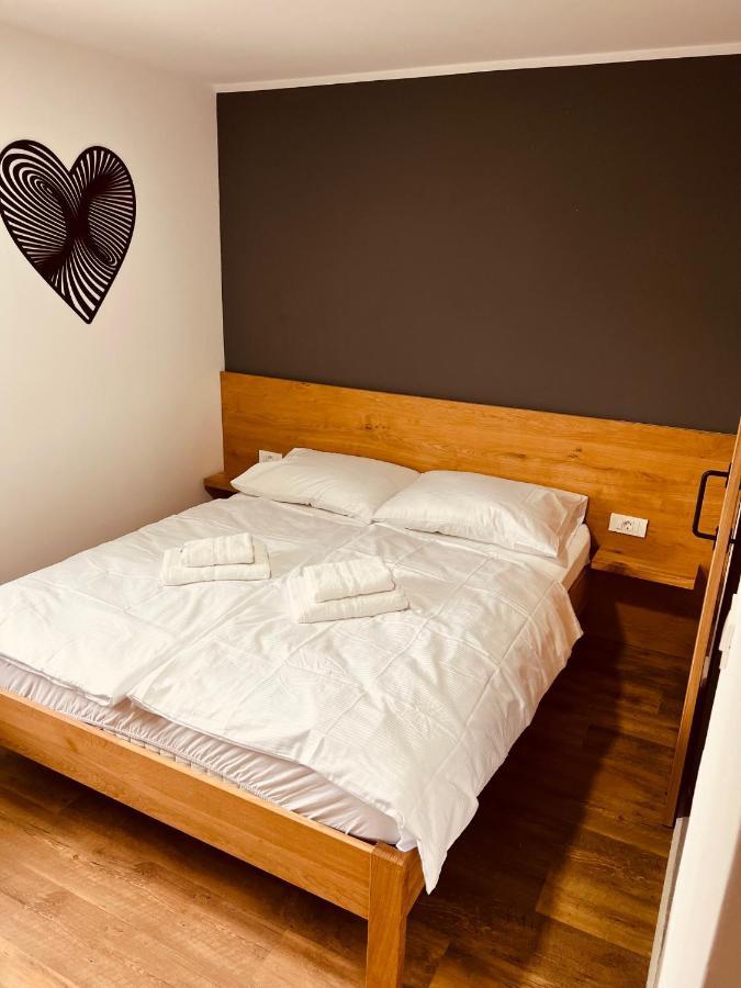 Pjagodic Hotel Cerklje - 5Min To Airport Церклье-на-Гореньскем Экстерьер фото