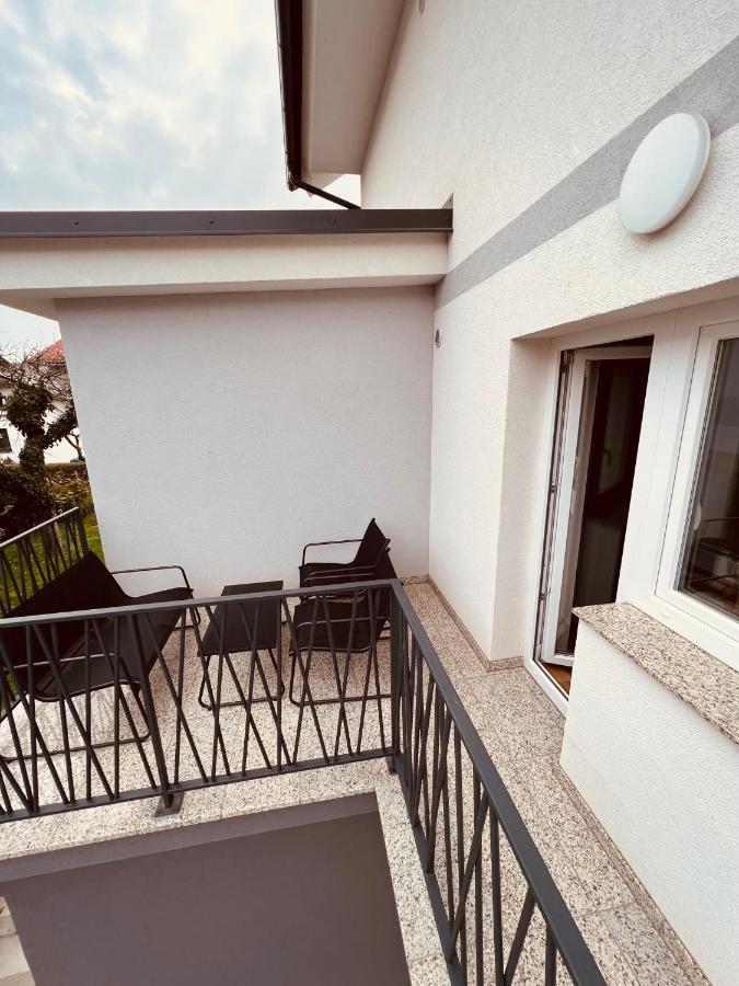 Pjagodic Hotel Cerklje - 5Min To Airport Церклье-на-Гореньскем Экстерьер фото