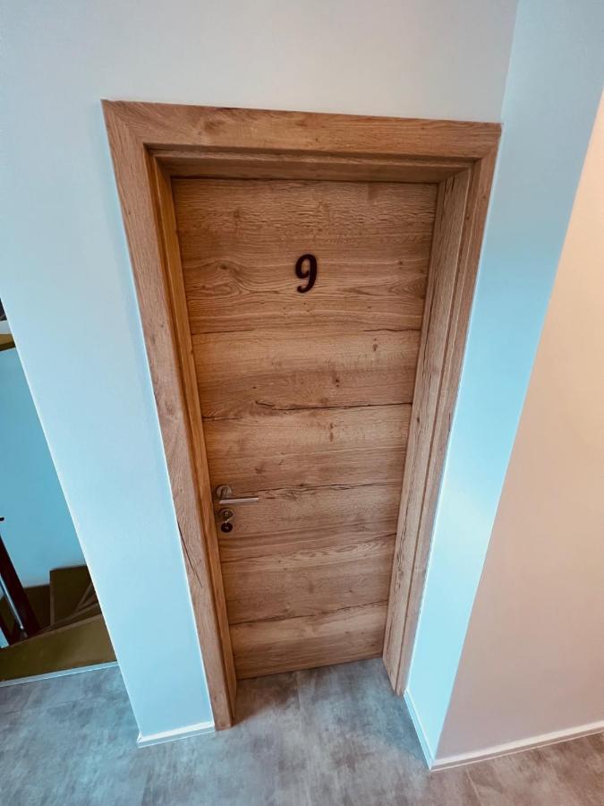 Pjagodic Hotel Cerklje - 5Min To Airport Церклье-на-Гореньскем Экстерьер фото