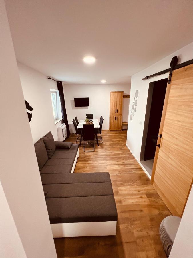 Pjagodic Hotel Cerklje - 5Min To Airport Церклье-на-Гореньскем Экстерьер фото