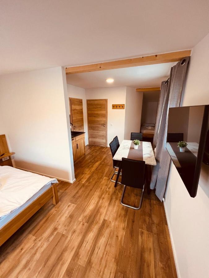 Pjagodic Hotel Cerklje - 5Min To Airport Церклье-на-Гореньскем Экстерьер фото