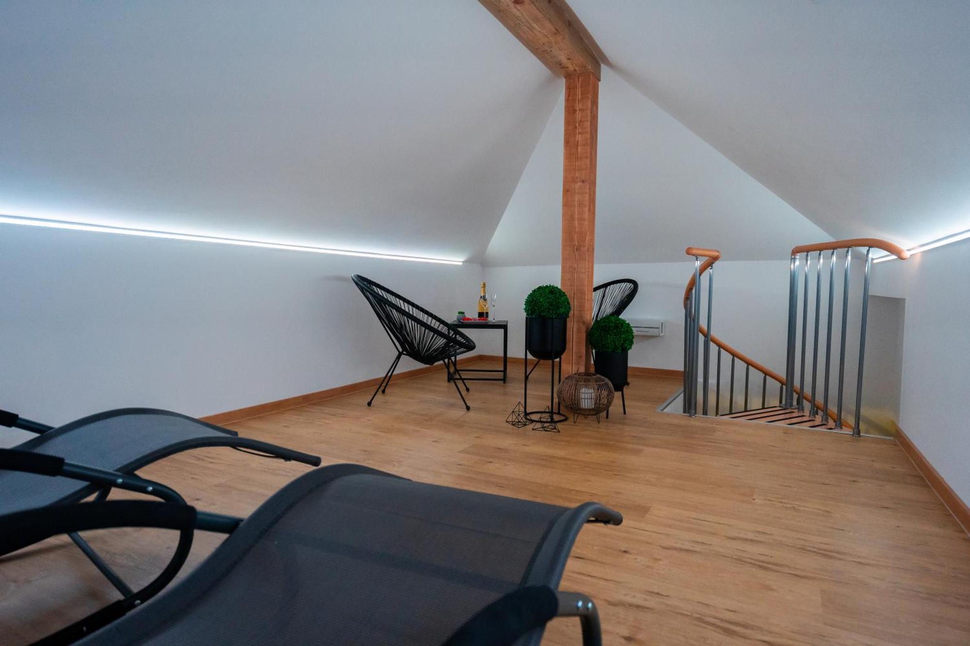 Pjagodic Hotel Cerklje - 5Min To Airport Церклье-на-Гореньскем Экстерьер фото